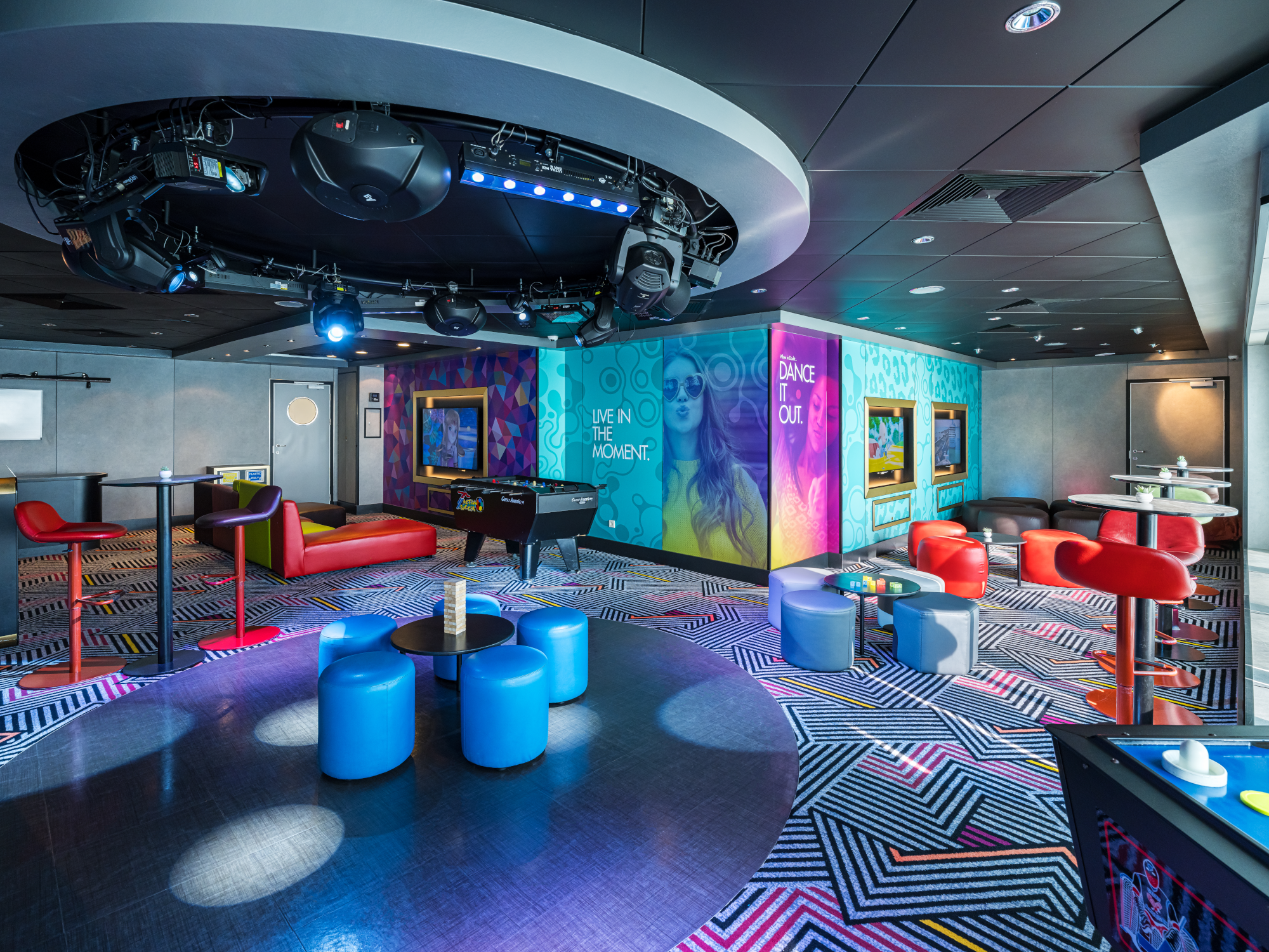 MyCruise Norwegian-Cruise-Line Jewel Offentlige-arealer Teater-underholdning5